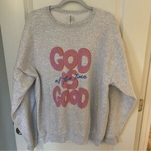Jerzees Gray Crew Neck Sweater with Pink and Blue Design
